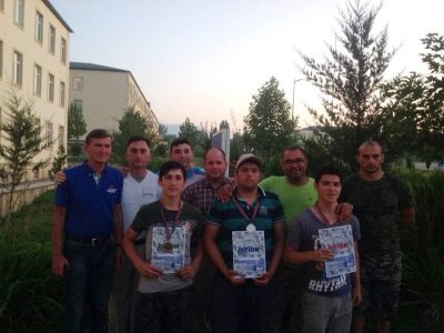 В азербайджанском городе Кусары прошел турнир по мас-рестлингу среди кадетов. Фото.
