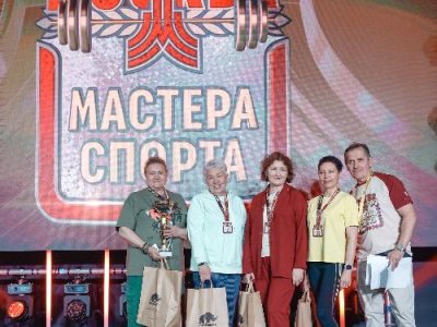 Ветеран МВД из Якутии на Фестивале силовых видов спорта в Москве