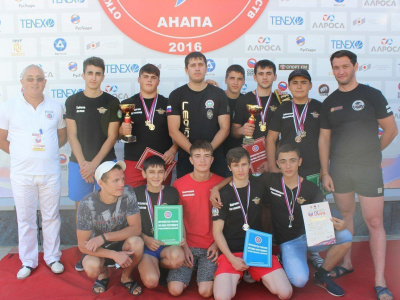 Хакулов и Гергов вошли в состав юношеской сборной России по мас-рестлингу 2016 года
