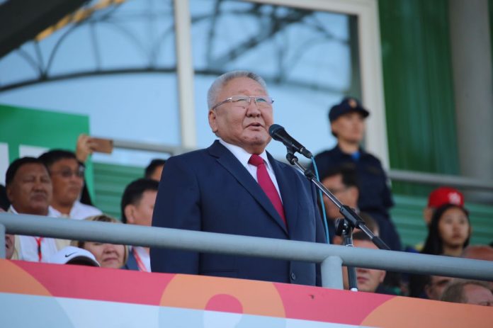 Егор Борисов: Президент России поздравил якутян с открытием юбилейных Игр Манчаары