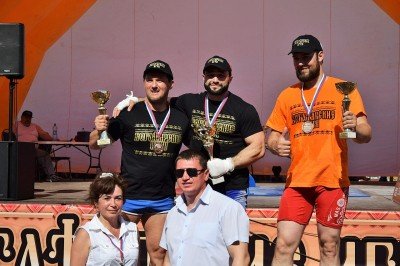 Богатырские игры мас-рестлеров во Владимире