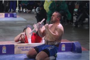 Автомобиль в подарок. Эрчим Баппагай стал абсолютным чемпионом Игр Манчаары