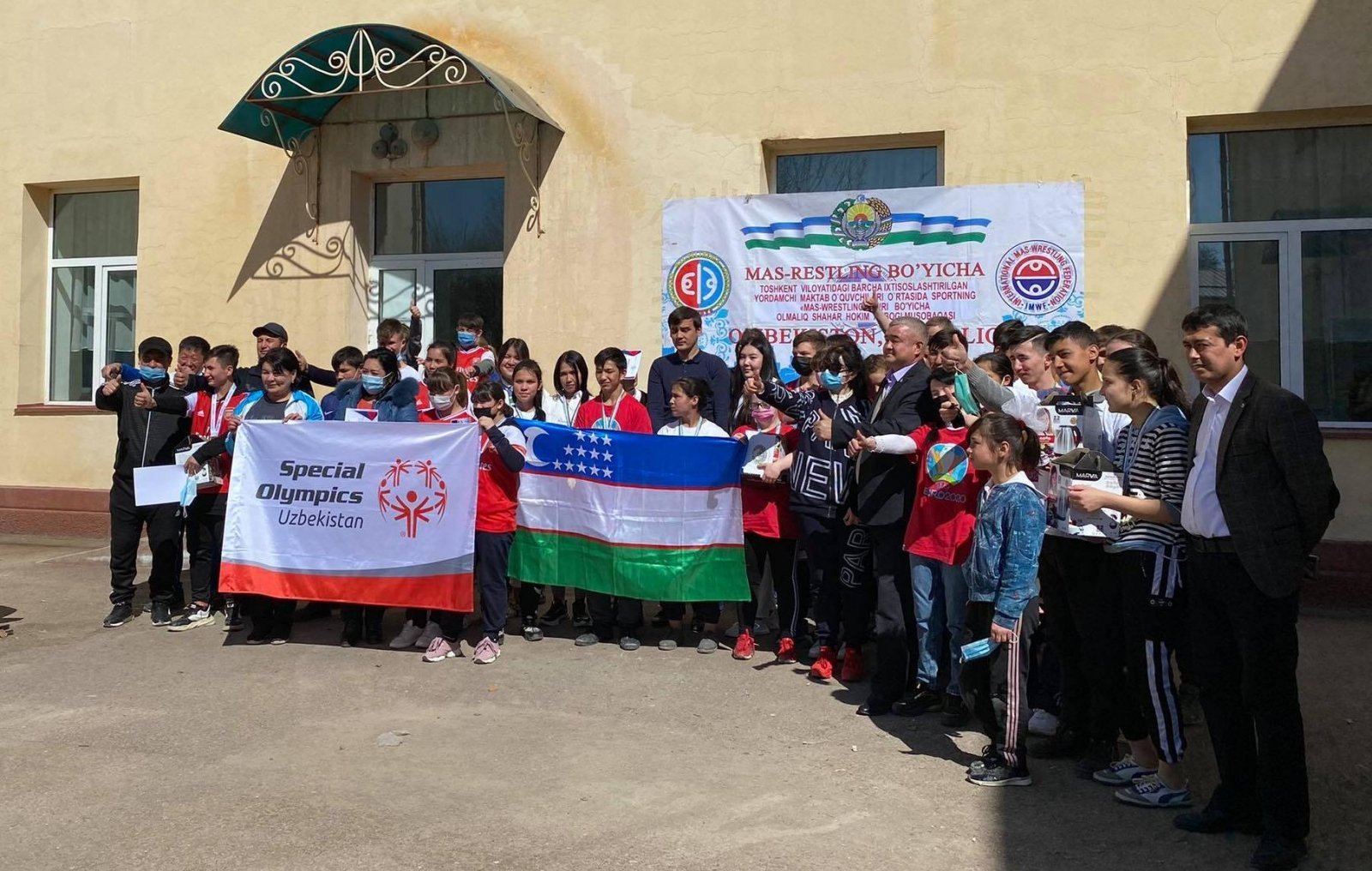 В Узбекистане проведен турнир по мас-рестлингу среди учащихся специализированных школ