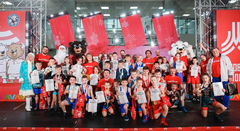 В Москве прошел Новогодний детский турнир по мас-рестлингу