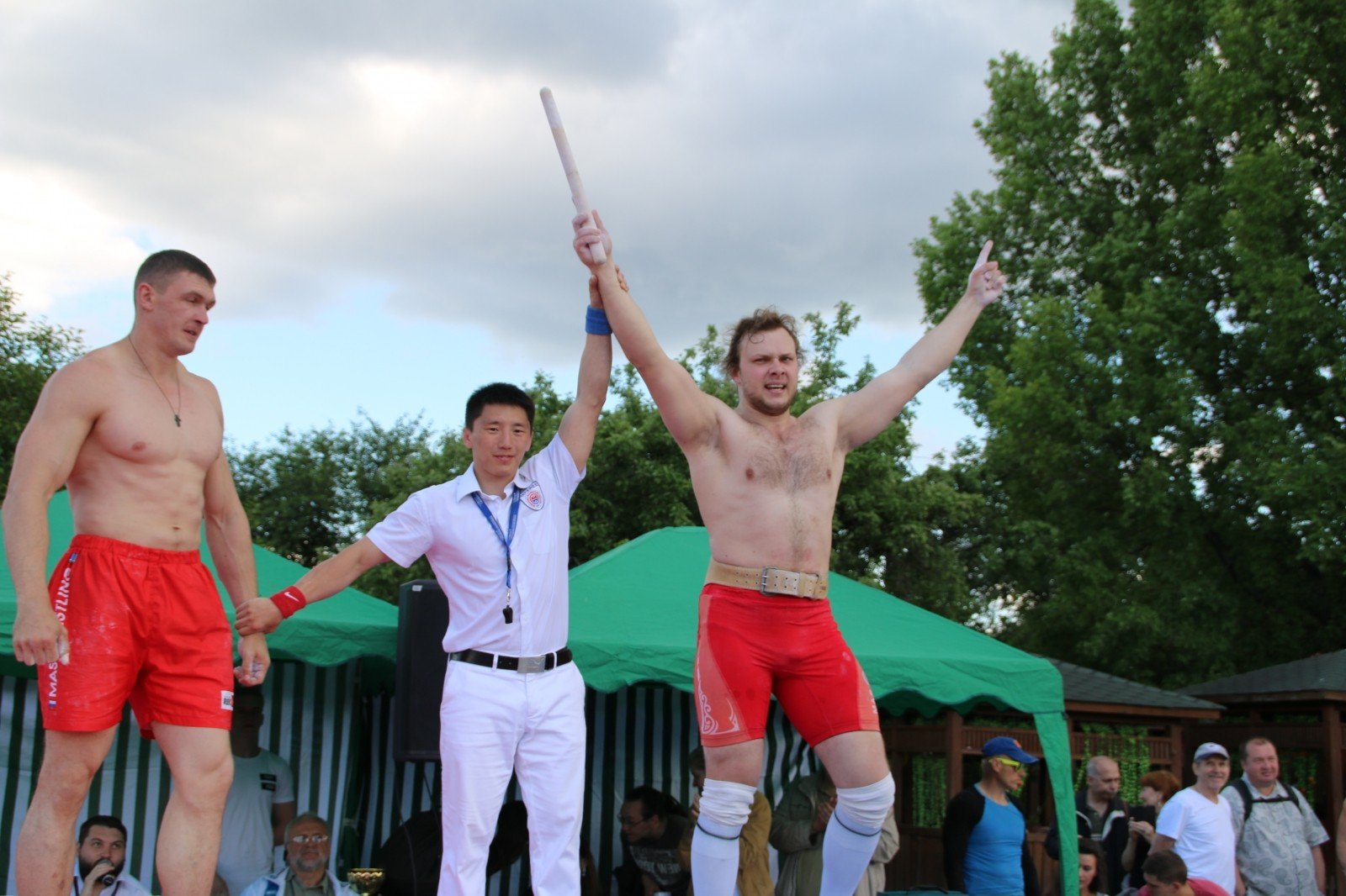 Мас-рестлер из Твери стал абсолютным чемпионом на Ысыахе в Москве