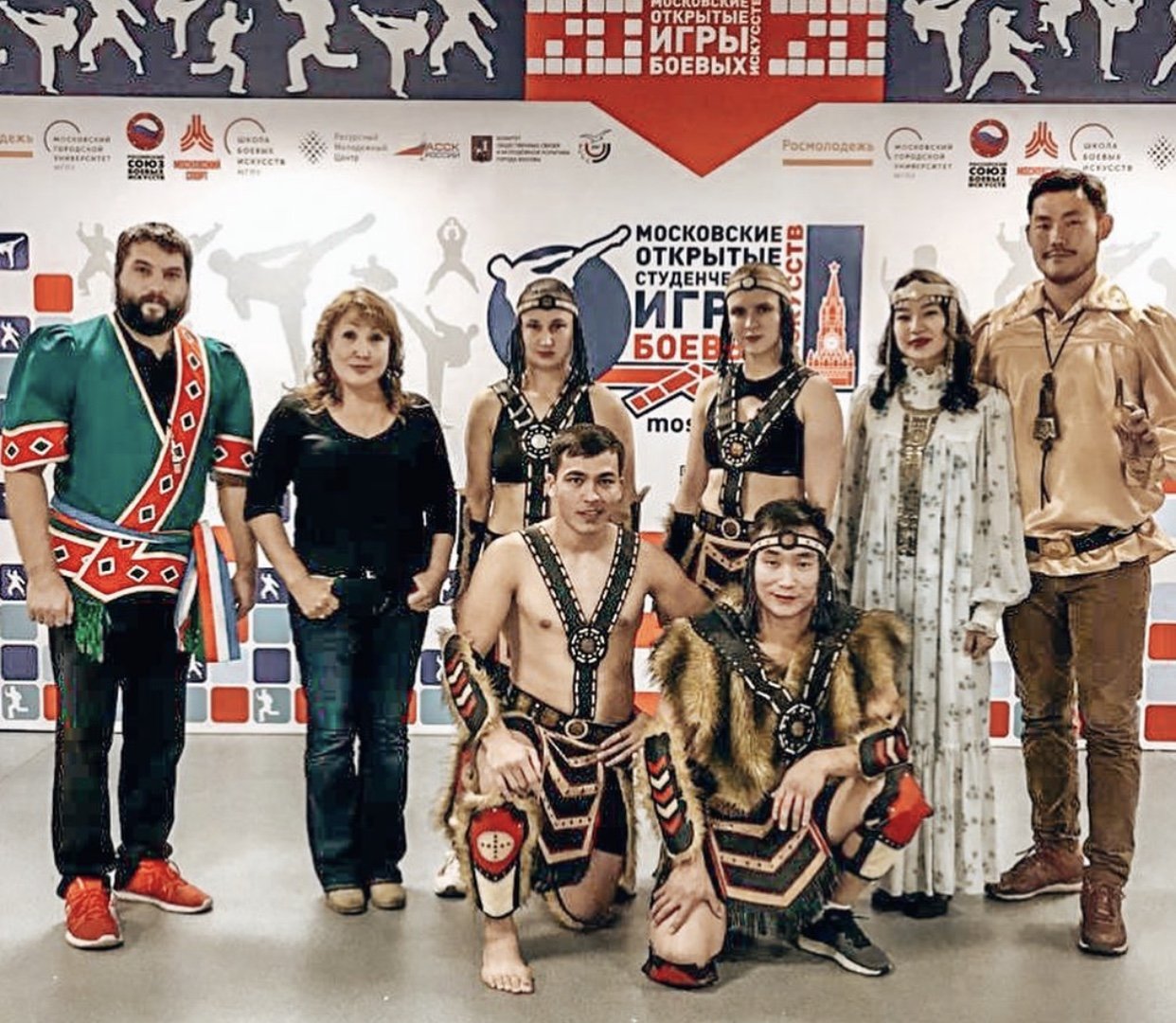 Мас-рестлинг возглавил парад видов единоборств боевых искусств в Москве