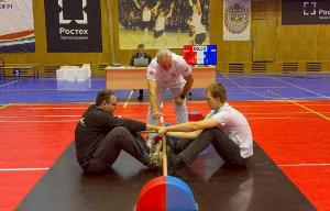 Люберецкие мас-рестлеры провели турнир для адаптивных спортсменов