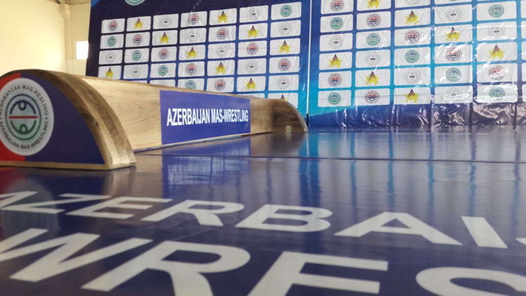 Кубок Азербайджана по мас-рестлингу собрал спортсменов из семи регионов страны