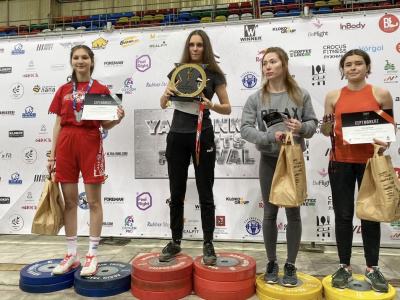 Yashankin Mas-Wrestling Cup собрал друзей в Лужниках