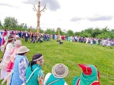 На празднике Ысыах в Москву призывали лето