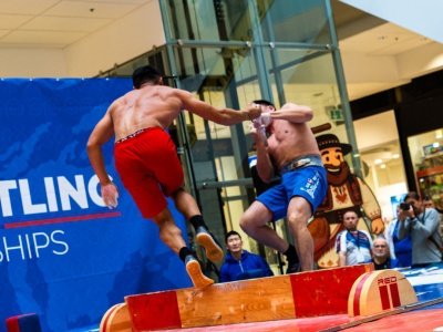 Павел Черноградский, Иван Галкин и Эльдана Болотбекова стали абсолютными чемпионами Европы по мас-рестлингу