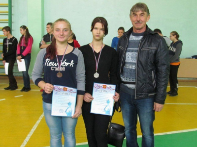 В Крыму проведено Первенство по мас–рестлингу среди общеобразовательных школ Раздольненского района (юноши и девушки).