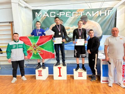 Итоги Первенства и Чемпионата Уральского федерального округа по мас-рестлингу