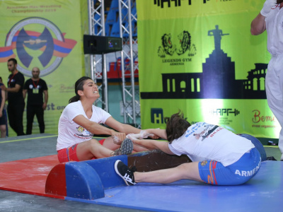В Ереване состоялся чемпионат Армении по мас-рестлингу