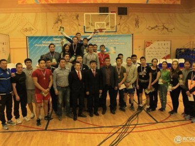 Якутские мас-рестлеры завоевали путевки на первенство России. Фото