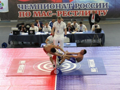 1 апреля – Чемпионат России по мас-рестлингу
