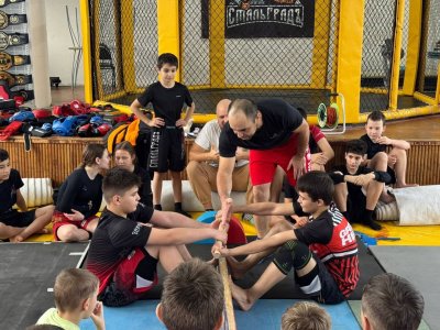 Мас‑рестлинг в подмосковном Октябрьском - зарядились силой и азартом! 