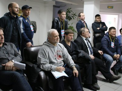 Сильнейшие мас-рестлеры из десяти российских регионов будут бороться за путевки на чемпионат России на мемориале олимпийского чемпиона Романа Дмитриева в Москве. 