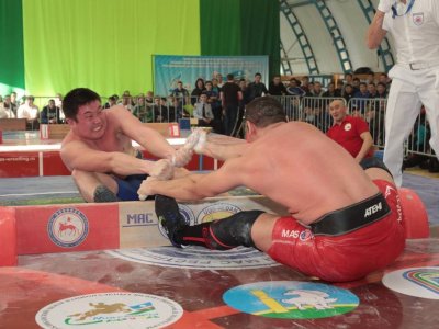 «Предякутскоолимпийский» чемпионат выдал путевки в Верхневилюйск
