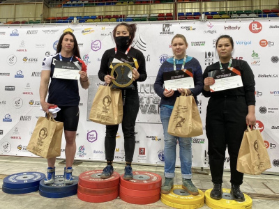 Yashankin Mas-Wrestling Cup собрал друзей в Лужниках