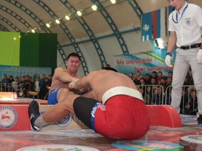 «Предякутскоолимпийский» чемпионат выдал путевки в Верхневилюйск