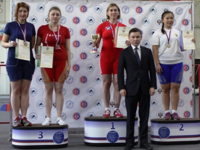 1 апреля – Чемпионат России по мас-рестлингу