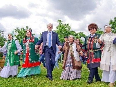 На празднике Ысыах в Москву призывали лето