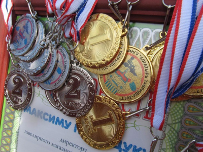 Богатыри Тавриды посвятили турнир по мас-рестлингу Всемирному фестивалю молодежи и студентов в Сочи