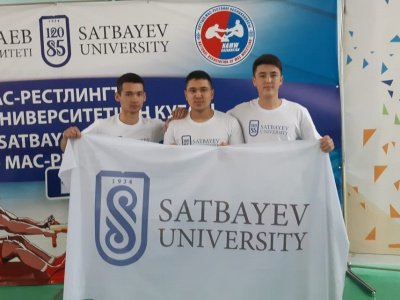 В Казахстане проведены студенческие соревнования по мас-рестлингу в честь юбилея вуза