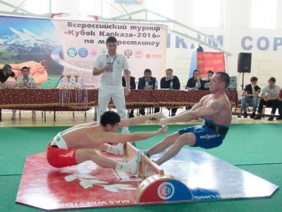 Кавказский мас-рестлинг уже твердо встает на ноги