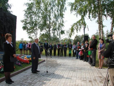 Делегация постпредства Якутии поклонилась якутянам-жертвам немецкого лагеря Дулаг-184