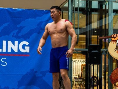 Павел Черноградский, Иван Галкин и Эльдана Болотбекова стали абсолютными чемпионами Европы по мас-рестлингу