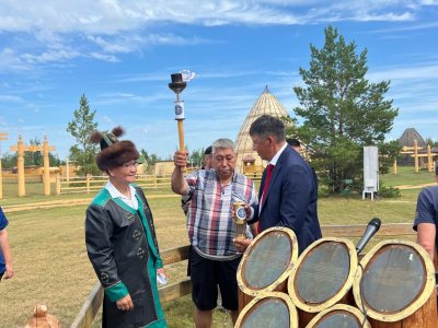 Огонь VII чемпионата мира по мас-рестлингу отправился в Монголию