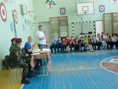 Благодарим ветеранов СОБР