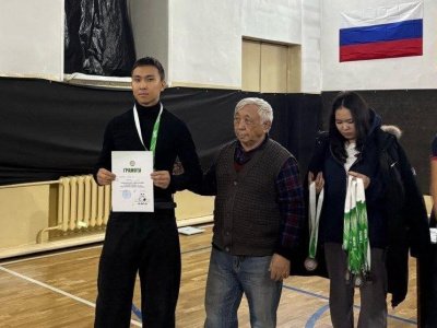 Студенты Тывы продолжают знакомство с мас-рестлингом