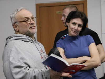 Сильнейшие мас-рестлеры из десяти российских регионов будут бороться за путевки на чемпионат России на мемориале олимпийского чемпиона Романа Дмитриева в Москве. 
