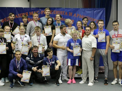 Во Владимире провели областные соревнования среди юношей, девушек, юниоров и юниорок по мас-рестлингу