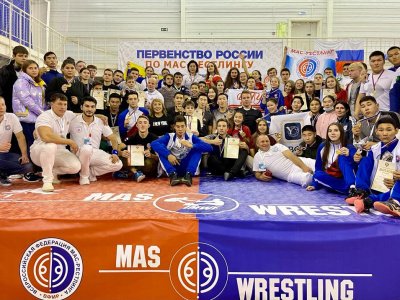 В Екатеринбурге завершились поединки молодых мас-рестлеров России
