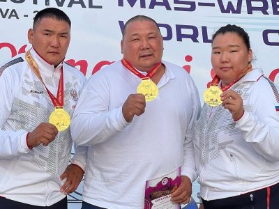 С корабля на бал! Героев чемпионата мира по мас-рестлингу чествовали на родине