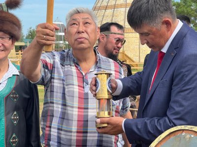 Огонь VII чемпионата мира по мас-рестлингу отправился в Монголию