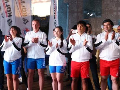 ВЭФ-2023: Спортсмены из 19 стран приняли участие в соревнованиях по мас-рестлингу во Владивостоке 