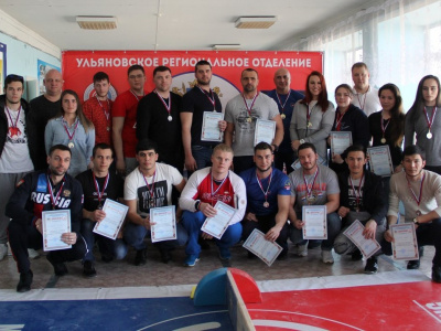 В Ульяновске проведен чемпионат области по мас-рестлингу