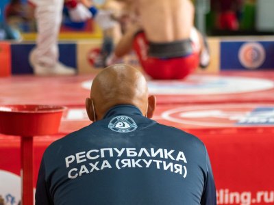 Определились чемпионы и призеры первого дня чемпионата России по мас-рестлингу