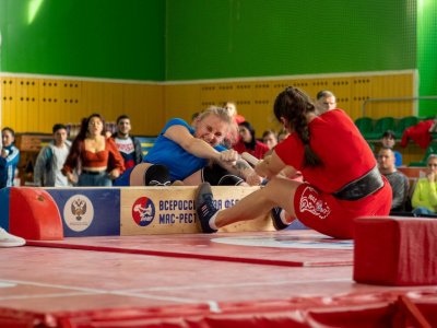 Определились чемпионы и призеры первого дня чемпионата России по мас-рестлингу