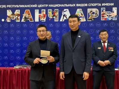 В Якутске торжественно открыт Чемпионат Якутии по мас-рестлингу имени Гавриила Десяткина — Күүстээх Дэхээккин