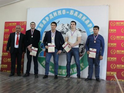 В Нальчике провели отбор на Первенство России по мас-рестлингу. Фото