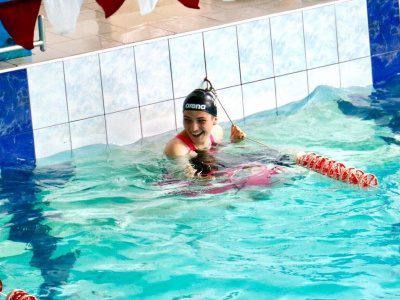 В мас-рестлинге на фестивале молодежи в Сочи победила именитая пловчиха