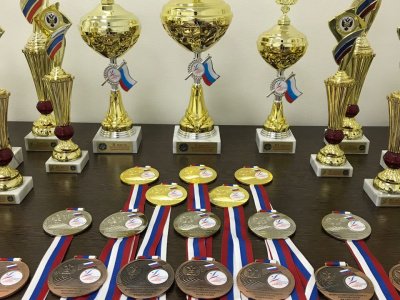 В Сочи начались соревнования по мас-рестлингу среди учащихся России