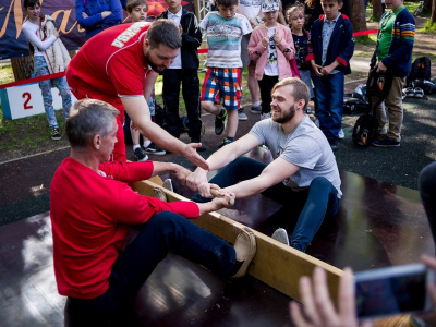 Московская федерация мас-рестлинга отметила День Победы 