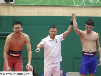 Определены чемпионы Якутии среди юниоров по мас-рестлингу